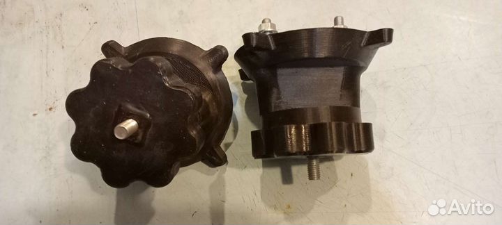 Крепление для экспедиционной канистры