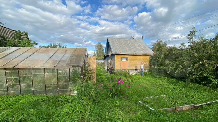 Дом 20 м² на участке 5 сот.