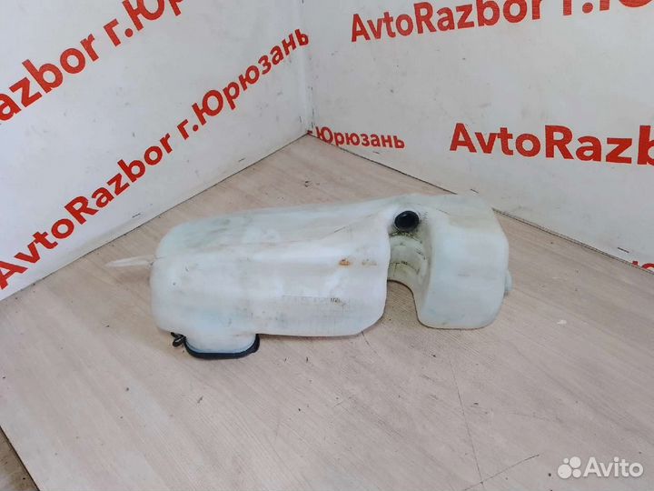 Бачок омывателя Renault Logan