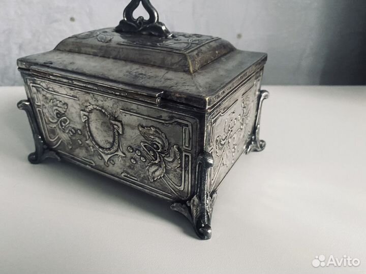 Антикварная шкатулка 19в. Серебрение