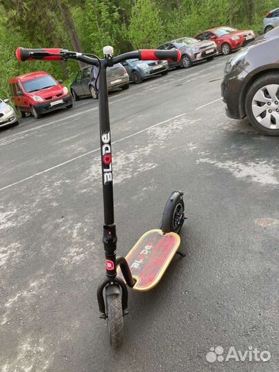 Самокат взрослый новый (не электрический)