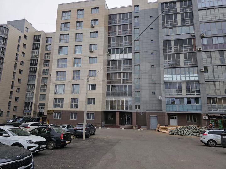 3-к. квартира, 100 м², 2/9 эт.