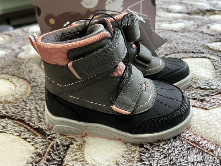 Детские ботинки