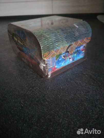 Шкатулка с замочком, новая