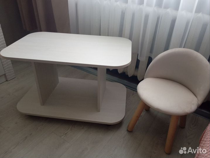 Детский стол и стул