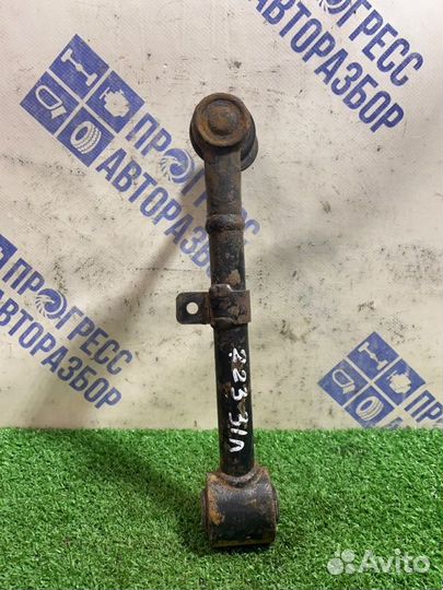 Рычаг подвески задний левый Toyota Mark X седан