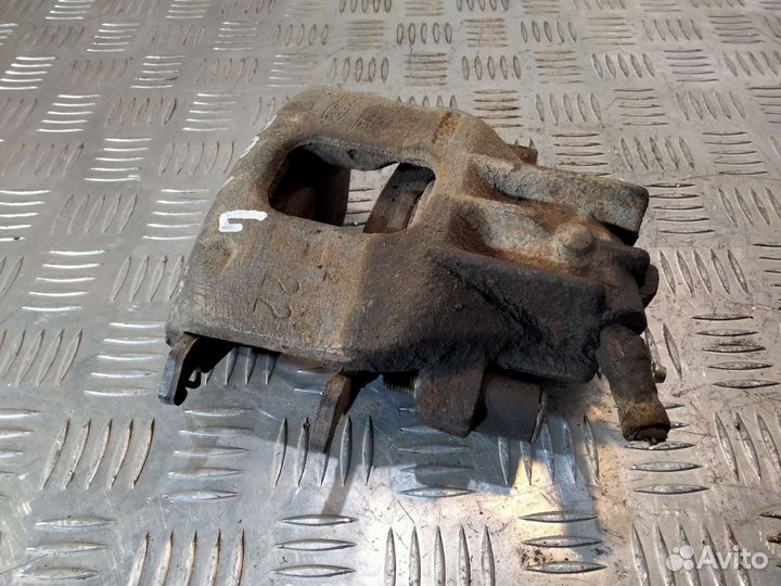 Суппорта передние Форд Фокус 1