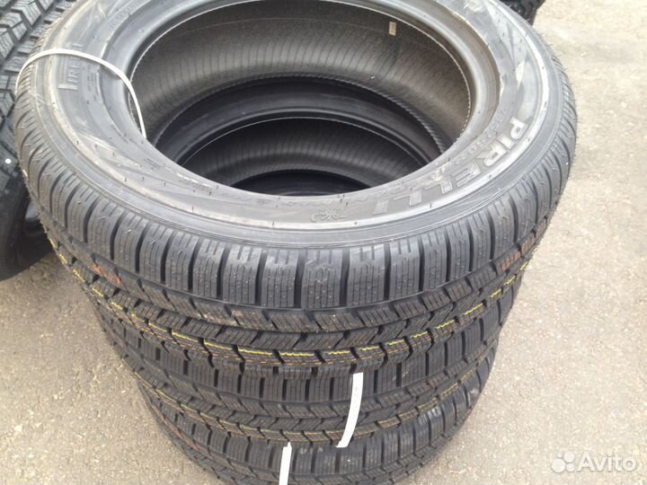 Pirelli Scorpion Winter 275/35 R22