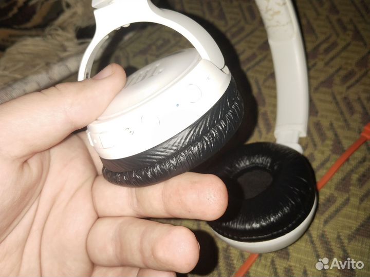 Беспроводные наушники jbl tune600btnc