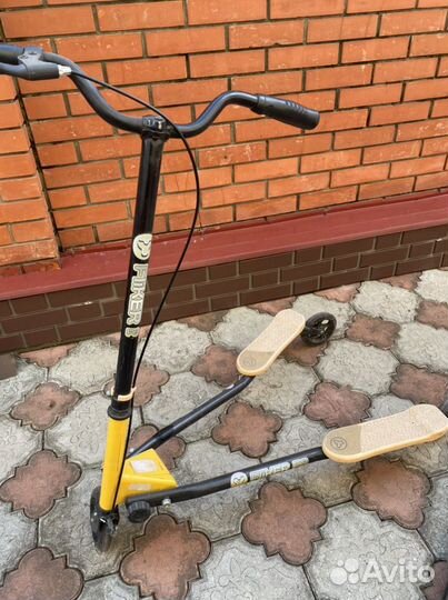 Инерционный самокат Fliker F3