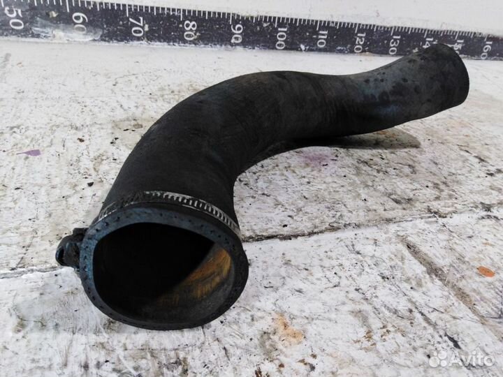 Патрубок системы охлаждения