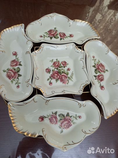 Менажница фарфоровая