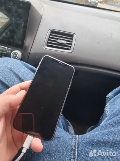iPhone X, 64 ГБ