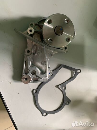 Насос водяной помпа форд фокус и ремень грм