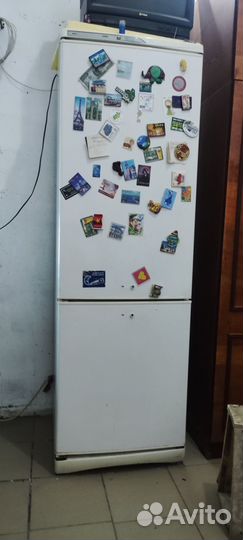 Холодильник, работает, но не морозит