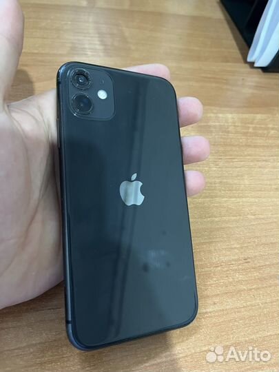 iPhone 11, 64 ГБ