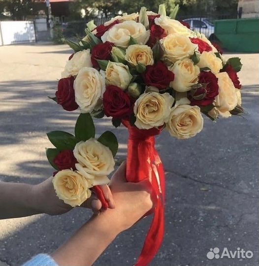 Свадебные букеты, бутоньерки