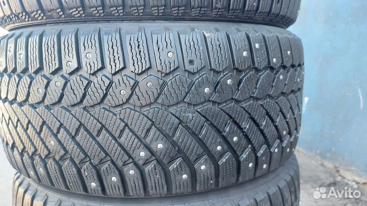 Continental ContiIceContact 245/45 R17 99T