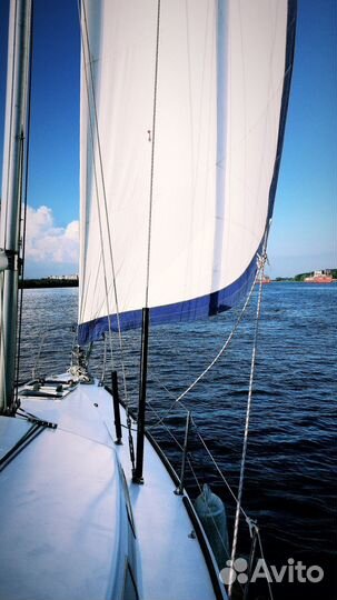 Аренда, прогулки на яхте