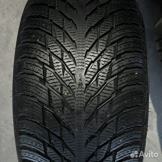 Nokian Tyres Hakkapeliitta R3 245/40 R18 97T