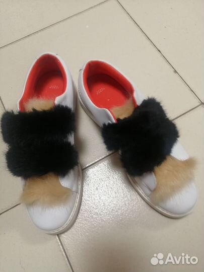 Кроссовки Zara