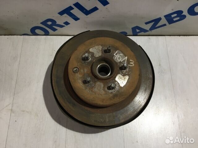 Поворотный кулак задний infiniti FX35 3.5 ат