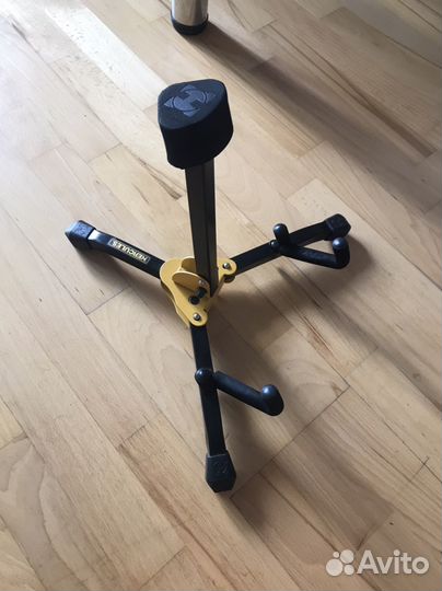 Гитарная стойка