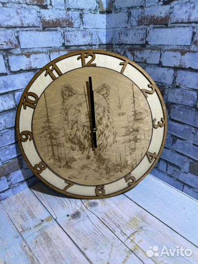 Часы настенные деревянные