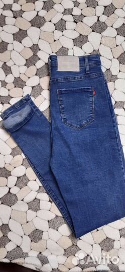 Джинсы скинни