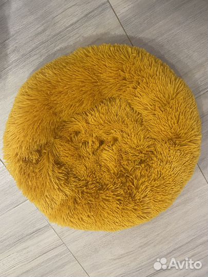 Большая мохнатая кровать для домашних животных