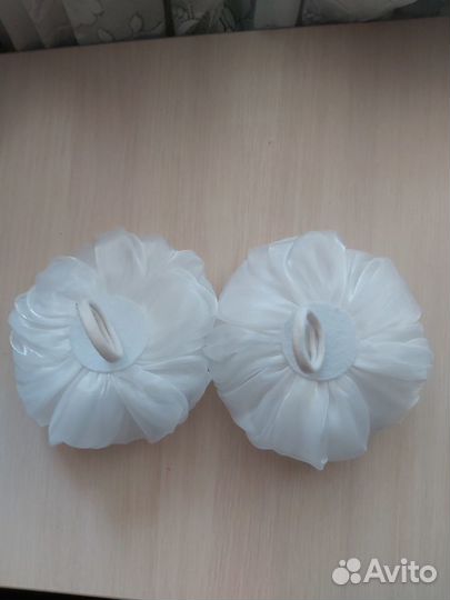 Школьные белые банты