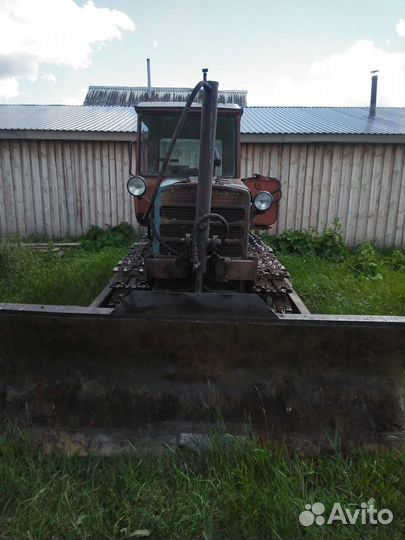 Трактор ВгТЗ ДТ-75, 1988