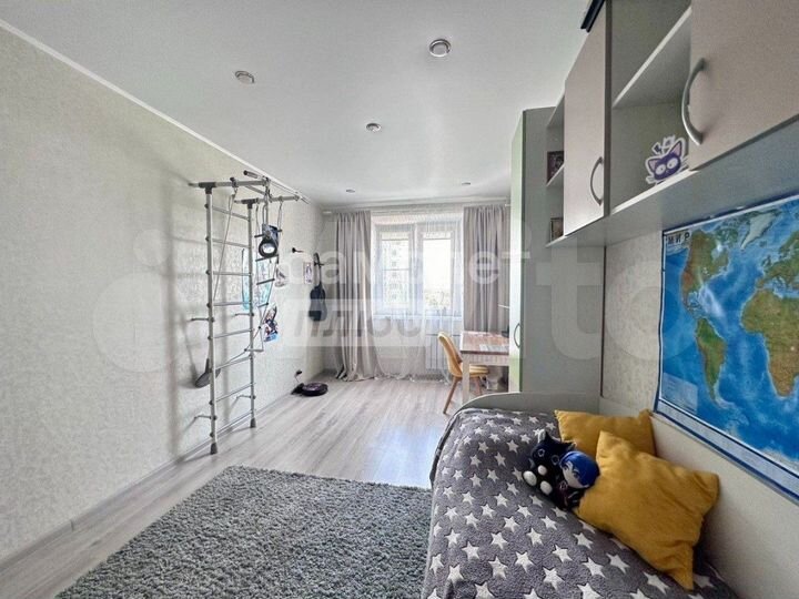 2-к. квартира, 58 м², 4/10 эт.