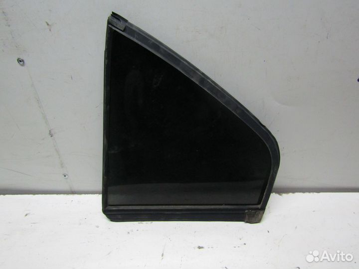 Форточка задних дверей Прав. Мицубиси Галант 2000г