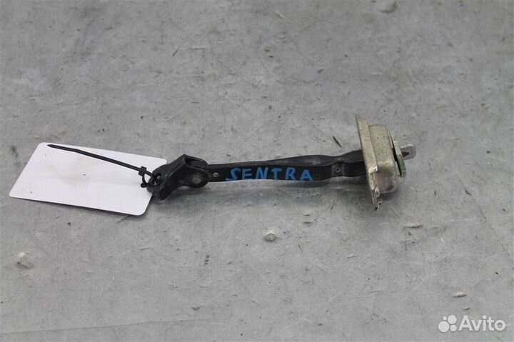 Ограничитель двери задней левой Nissan Sentra B17