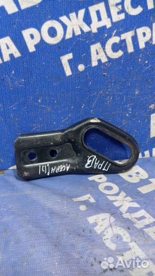 Крепление радиатора Opel Astra H хэтчбек 2007