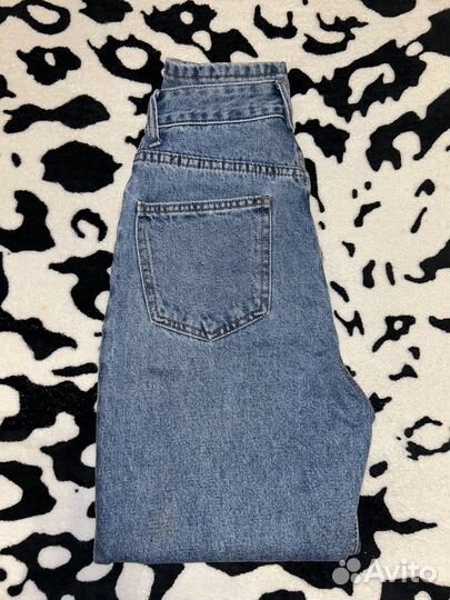 Джинсы