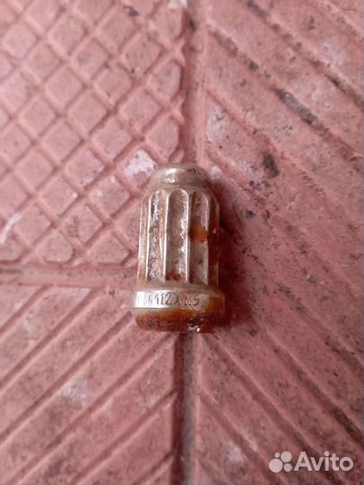 Колесные гайки