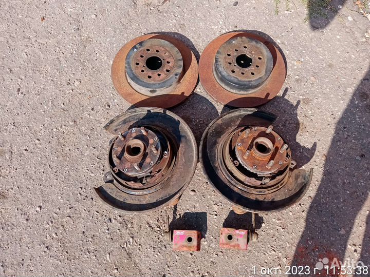 Задние кулаки субару импреза GDB sti