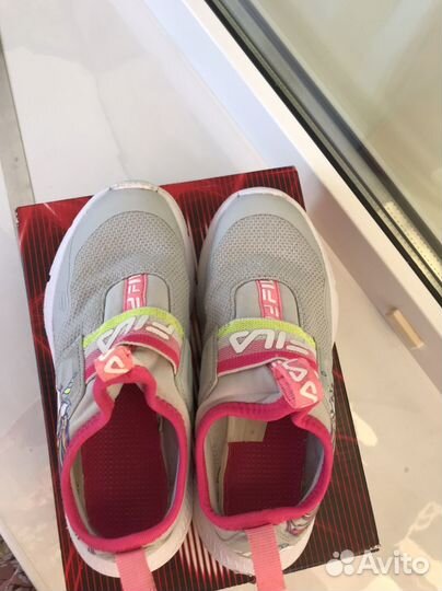 Кроссовки fila на девочку 29 размер