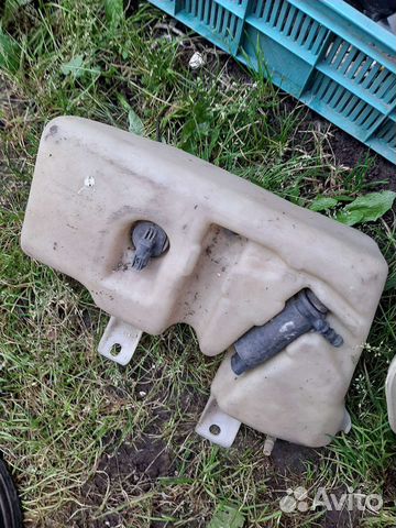 Бочек омывателя на бмв е39