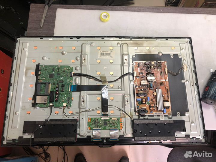 Телевизор Samsung UE39F5000AK (Разбор)(По запчастя