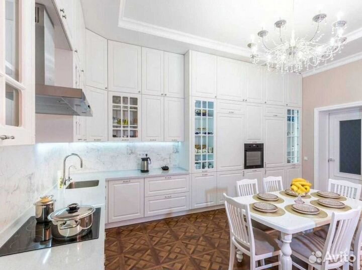 Угловой кухонный гарнитур современный