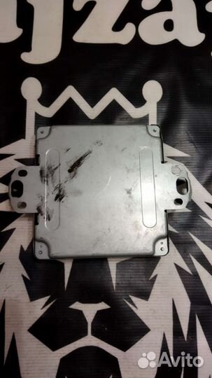 Блок управления двигателем Subaru 22611AG573