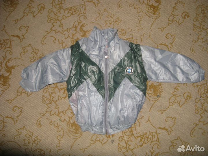 Продаю детские курточки новые на 1-2 годика