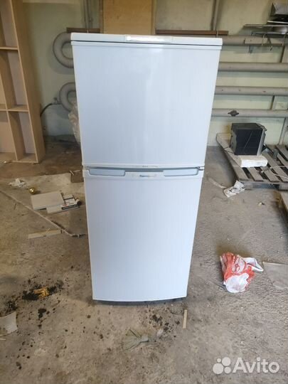 Холодильник бирюса