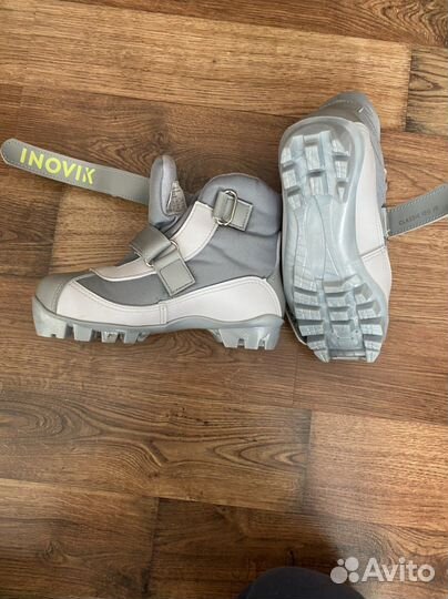 Лыжные ботинки детские 32 размер