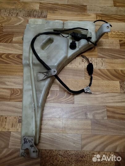 Бачок обывателя touareg 1