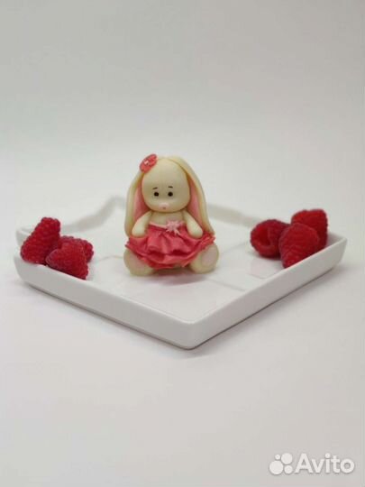 Шоколадная фигурка зайчик