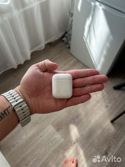 Беспроводные наушники Apple AirPods 1